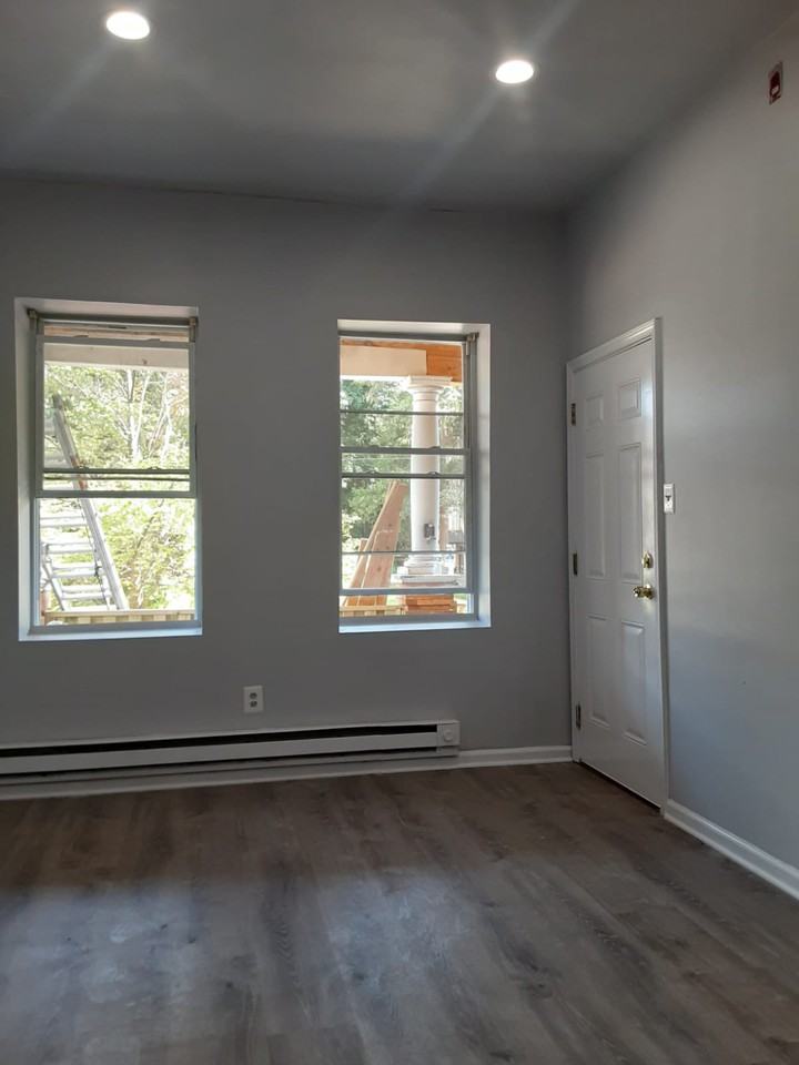 425 West Bringhurst Street #2 - Photo 5 of 10