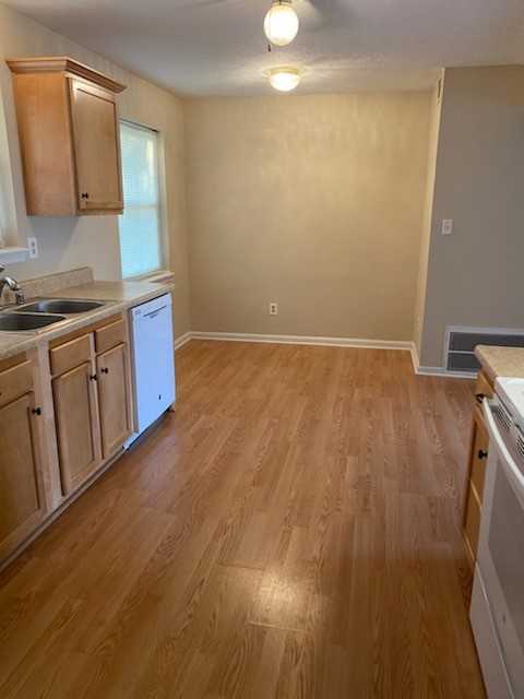 4015 Tally Ho Ct #1 - Photo 4 of 13