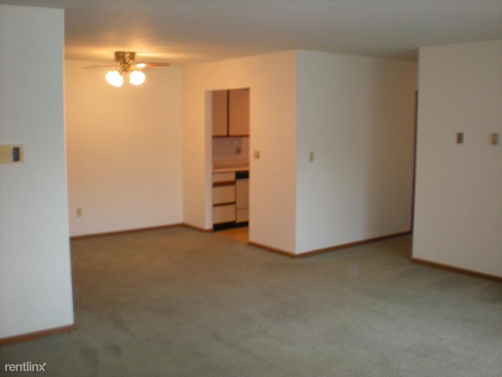 Clover Ridge Apartments W239N5928 Maple Ave 213, Sussex, WI 53089 Zumper