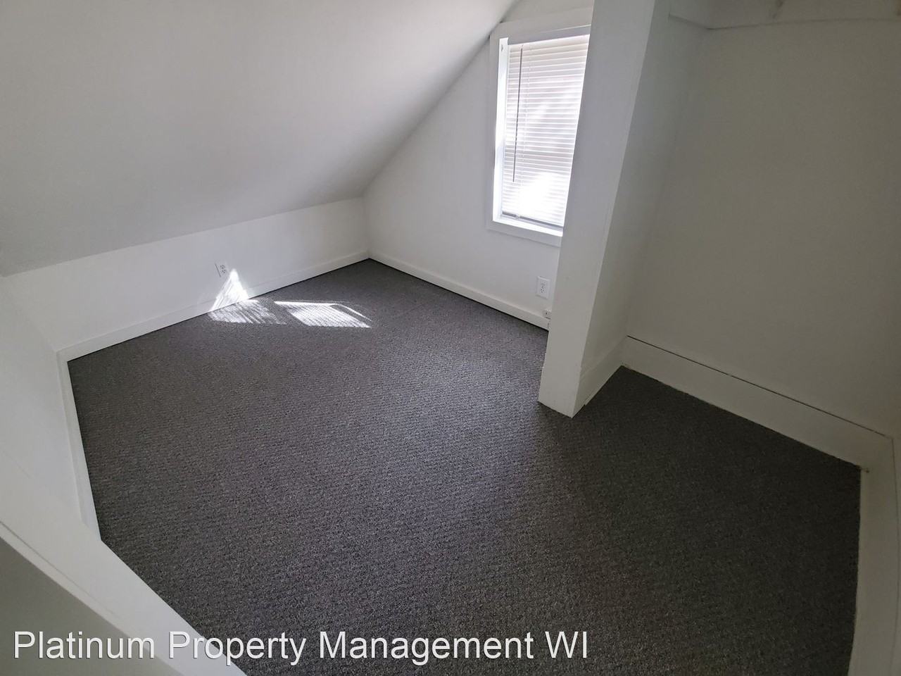 825 Park Avenue - Photo 3 of 14