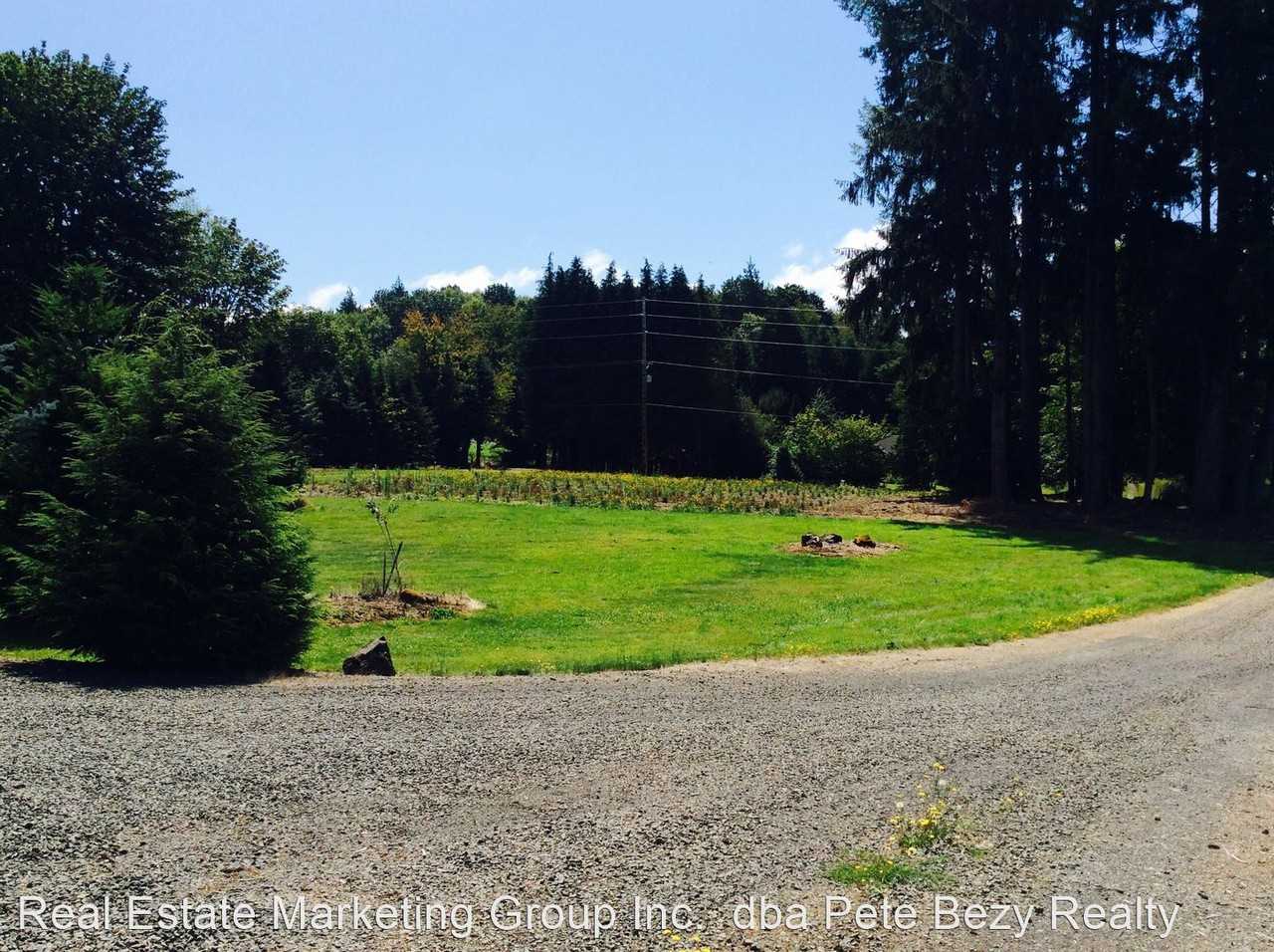 211 Young Rd - Photo 3 of 13