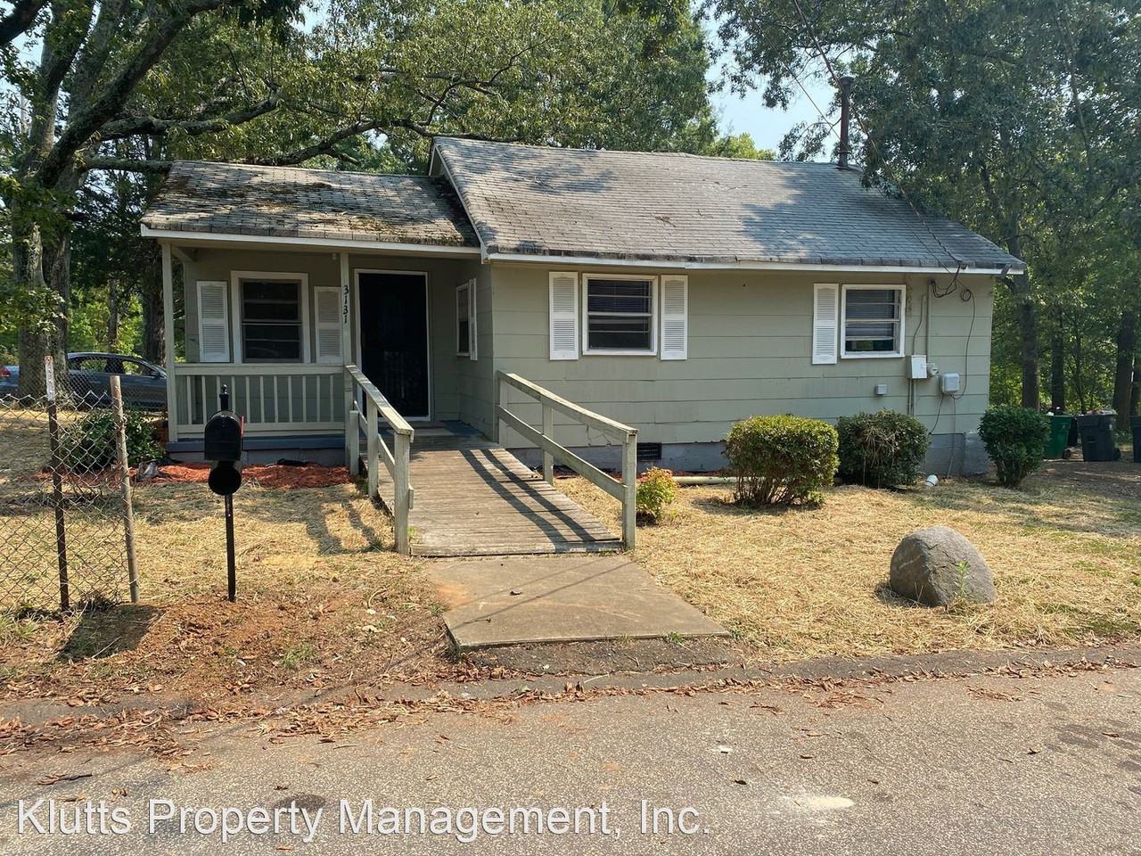 3131 Seymour Dr