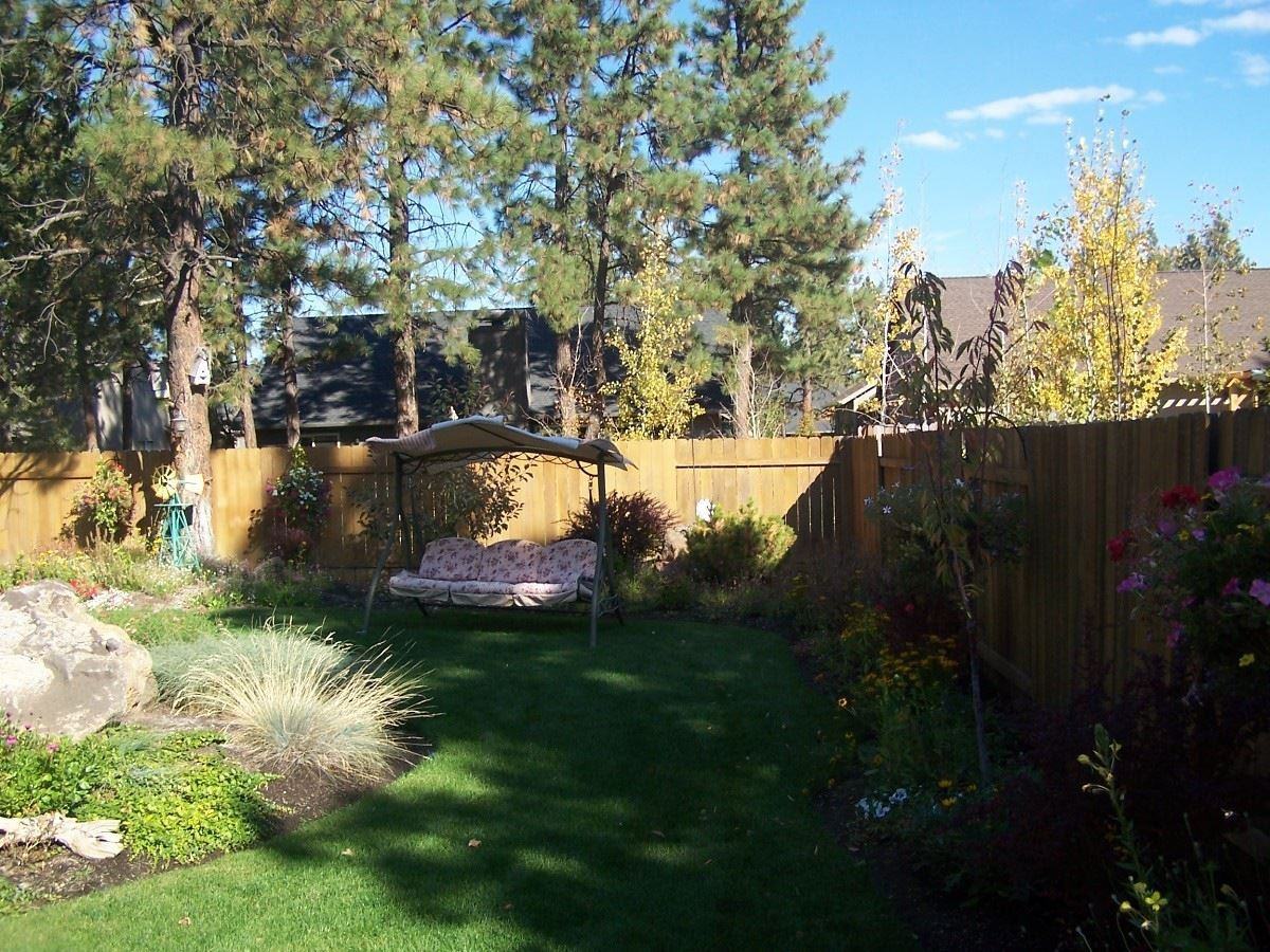 19910 Antler Point Dr - Photo 3 of 10