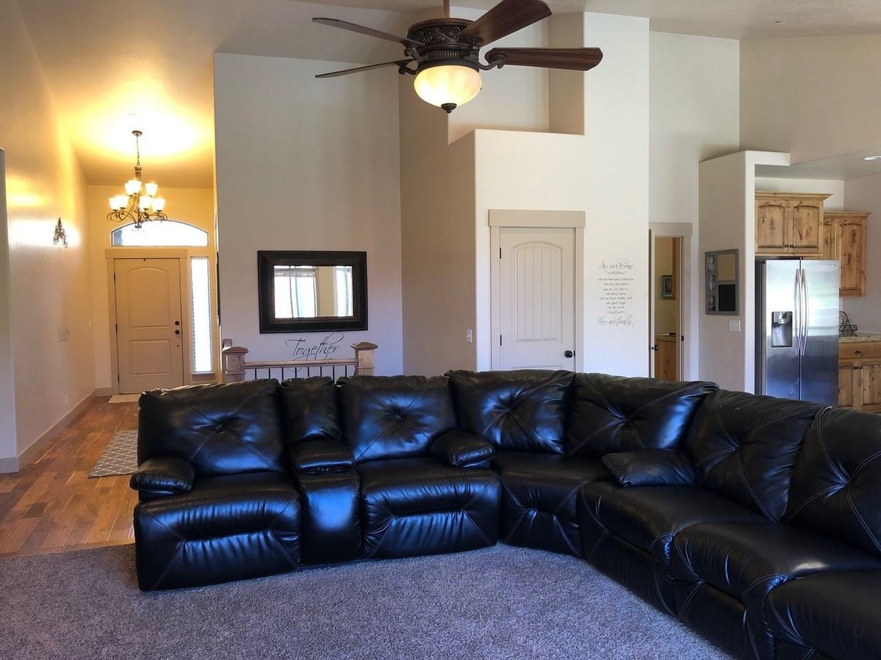 75 E Loafer Dr - Photo 3 of 11