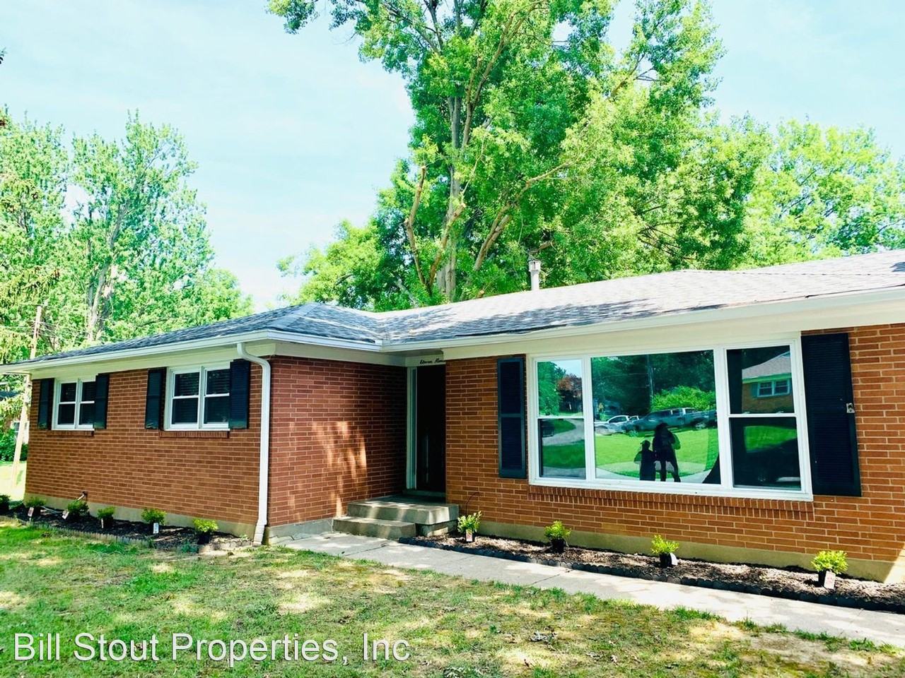 1100 Yakima St, Louisville, KY 40214 3 Bedroom Apartment for Rent