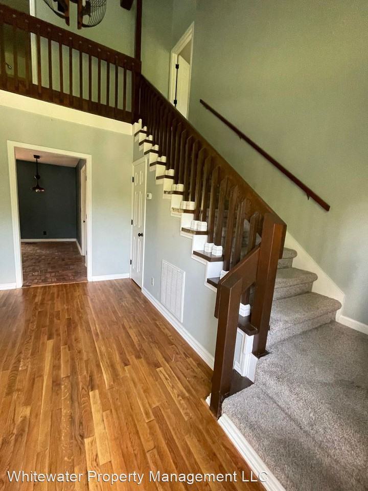 6114 Sasha Ln - Photo 3 of 27