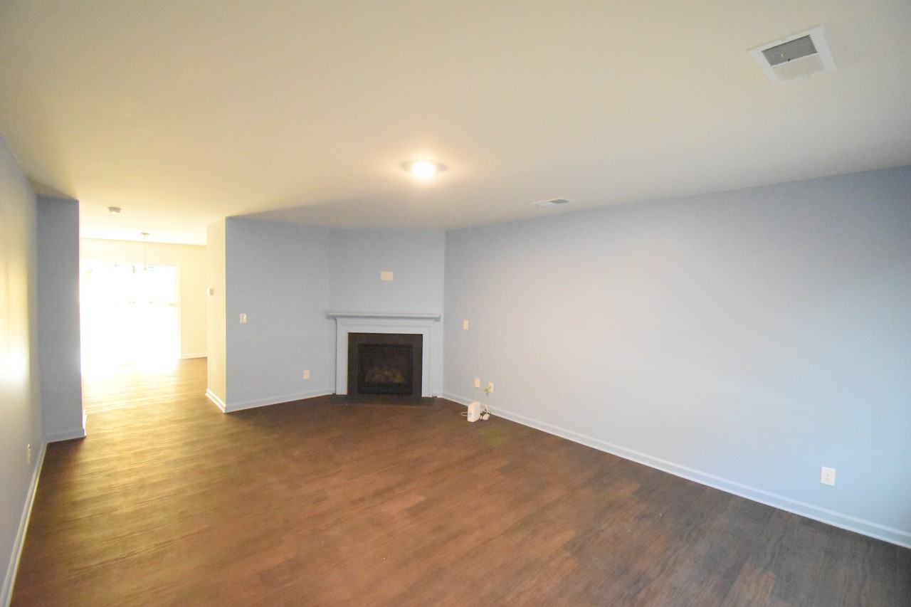 2015 Tarzi Ln - Photo 2 of 14