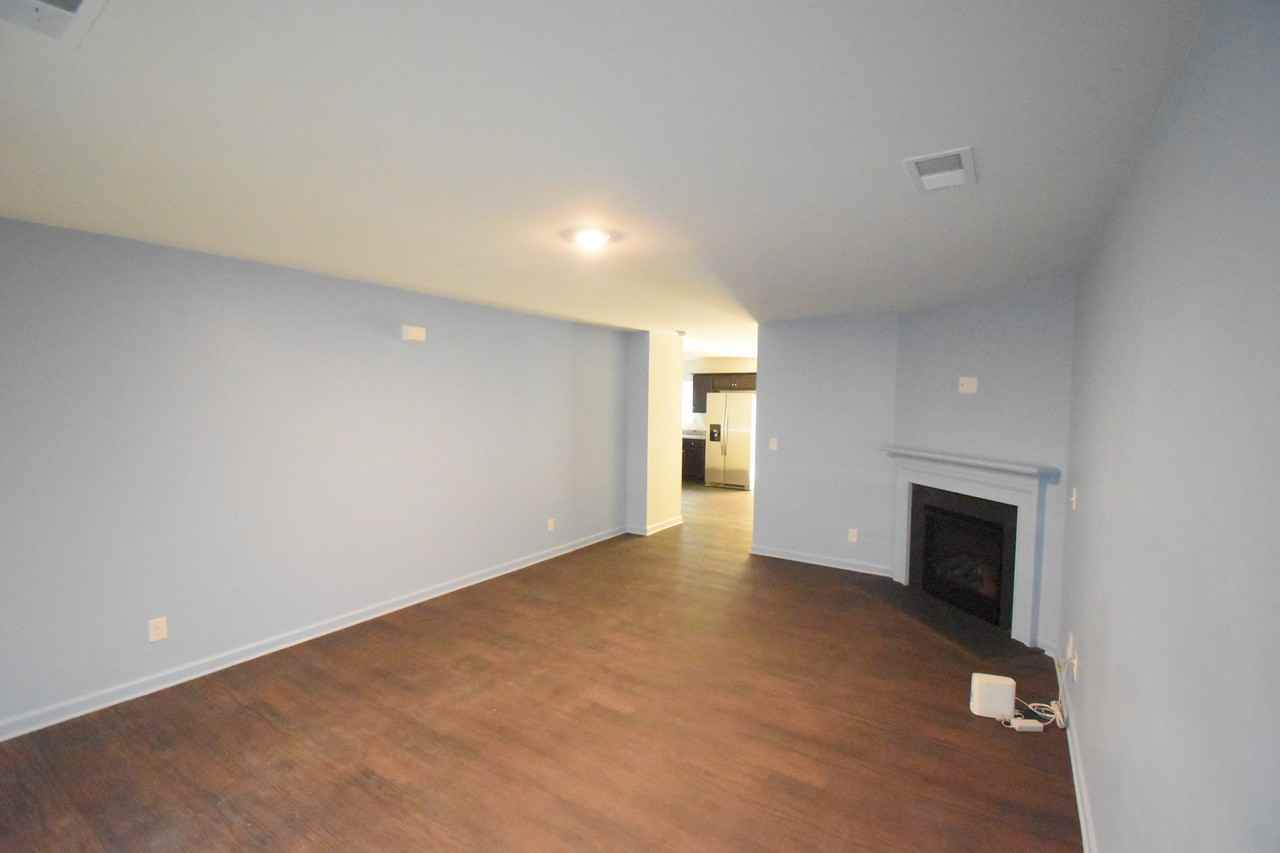 2015 Tarzi Ln - Photo 3 of 14