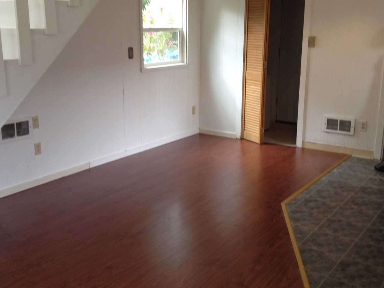 213 Se Neptune Ave - Photo 3 of 7