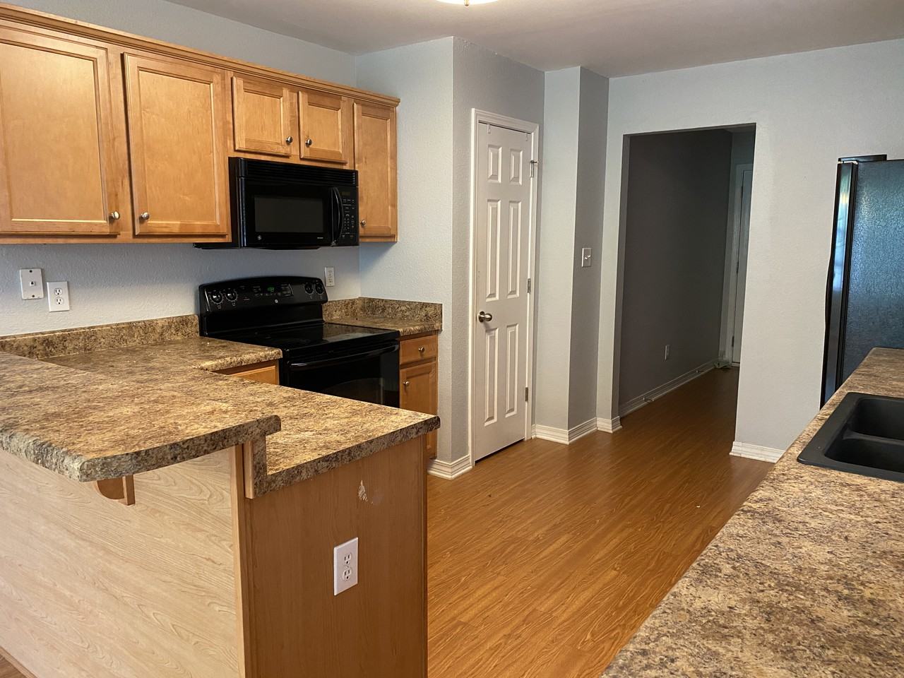 8057 Deerwood Dr S - Photo 3 of 11