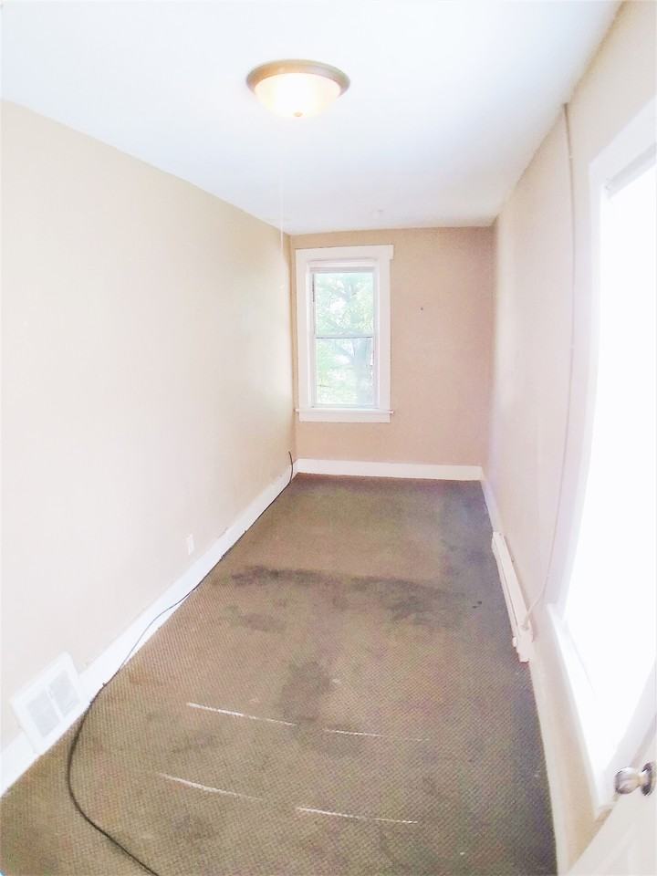 1869 N Humboldt Ave - Photo 2 of 5