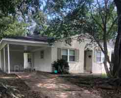 featured image of 2131 E 2nd St