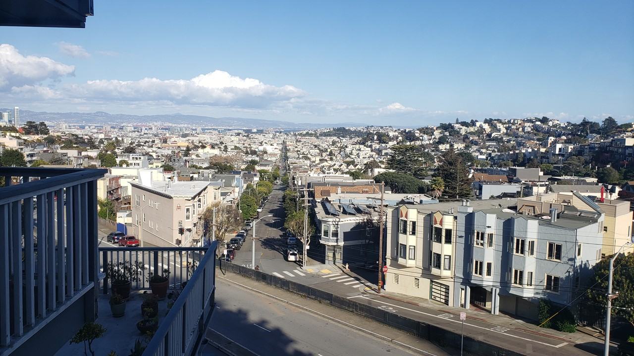 311 Corbett Avenue #09