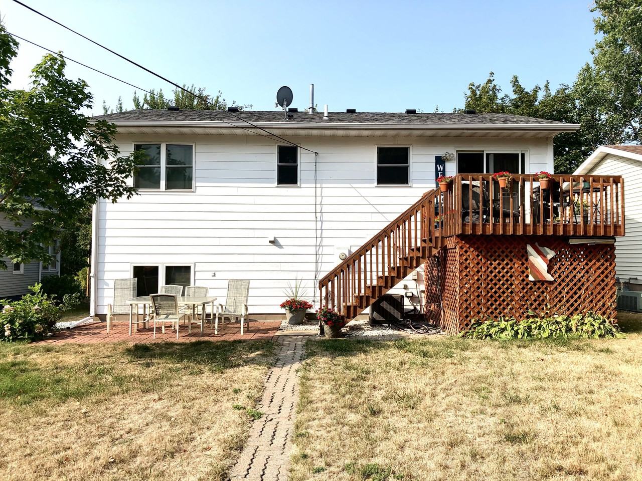406 5th Ave N - Photo 3 of 10