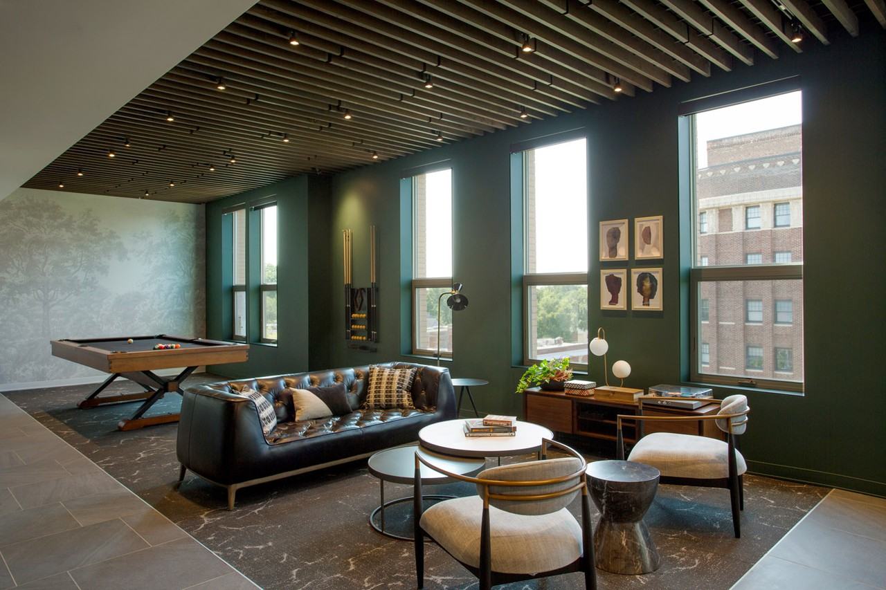 520 East - Photo 3 of 50