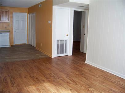 210 Shipman Rd #3 - Photo 3 of 18