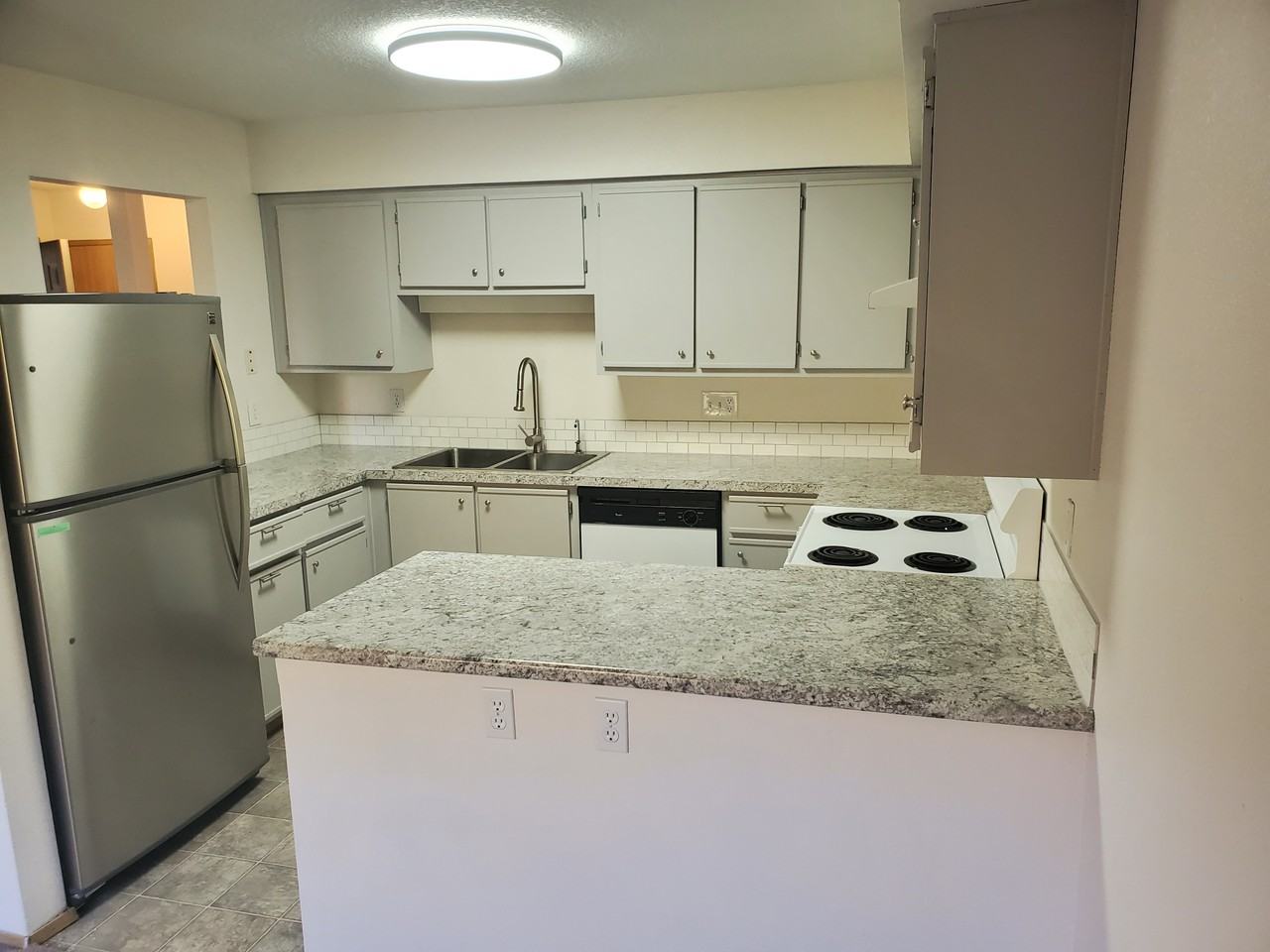 10660 Sw Davies Rd #43 - Photo 3 of 41