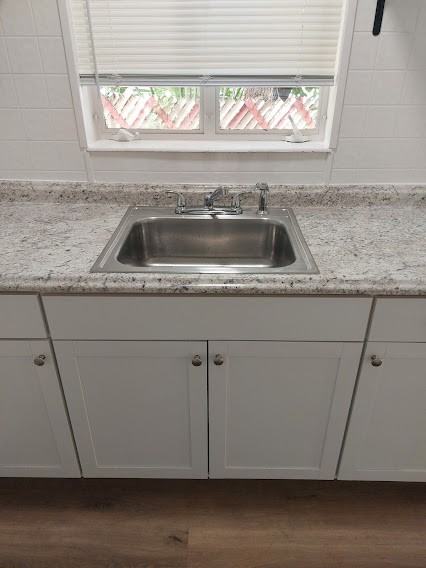 712 7th St N #6 - Photo 3 of 6
