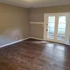 2339 Hawthorne Ct #1 - Photo 5 of 10