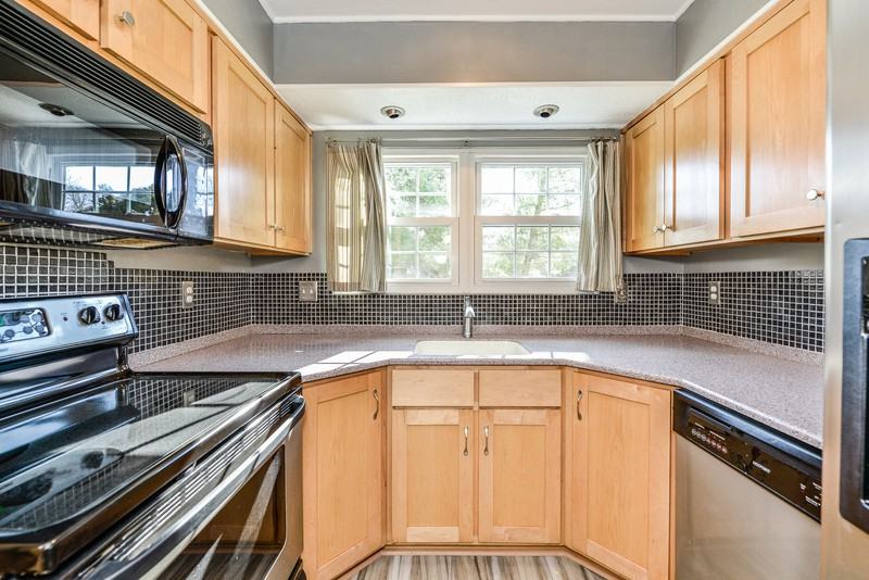 9330 Caspian Way #102 - Photo 6 of 30