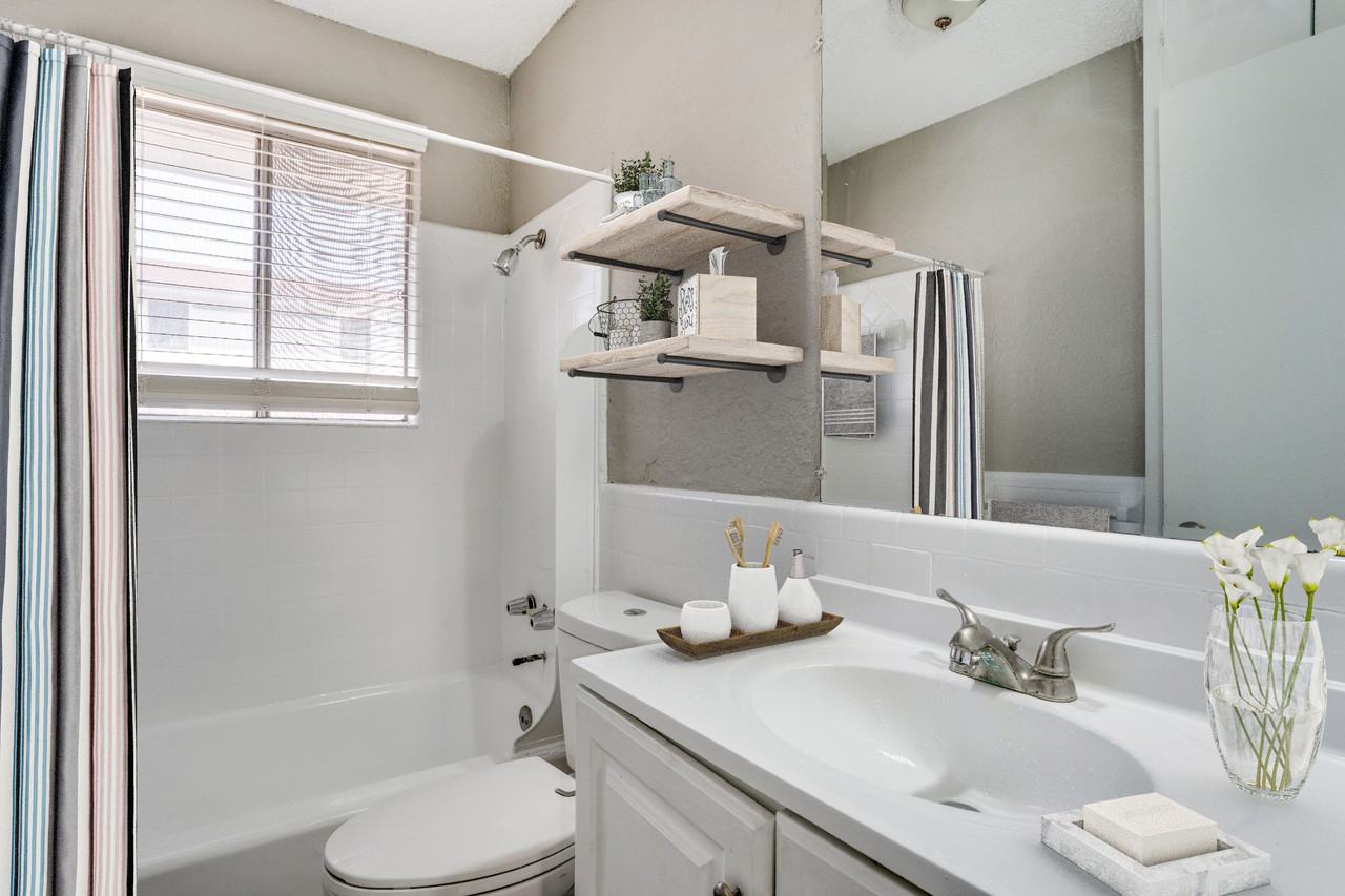 z-061722-Luna Blanca - Photo 7 of 18