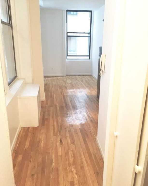 11 Maiden Ln #12E - Photo 2 of 10