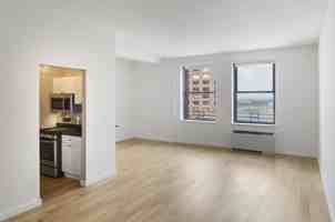 featured image of 17 Battery Pl #3403