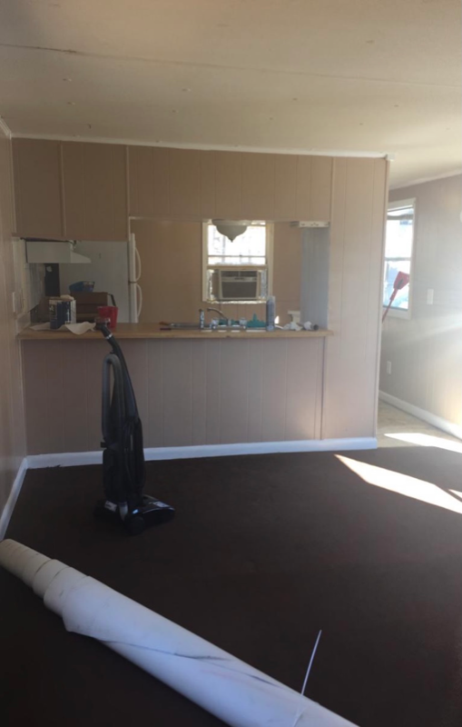 2413 Plantation Rd - Photo 3 of 7