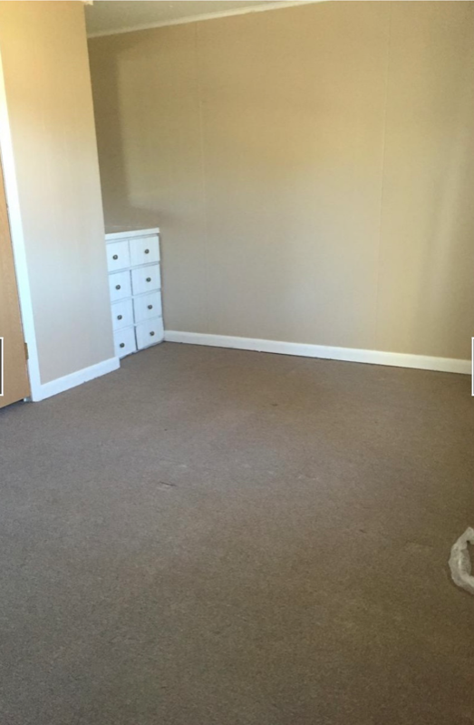 2413 Plantation Rd - Photo 4 of 7