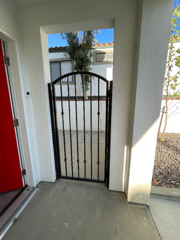 900 W Graham Ave #4 - Photo 2 of 14