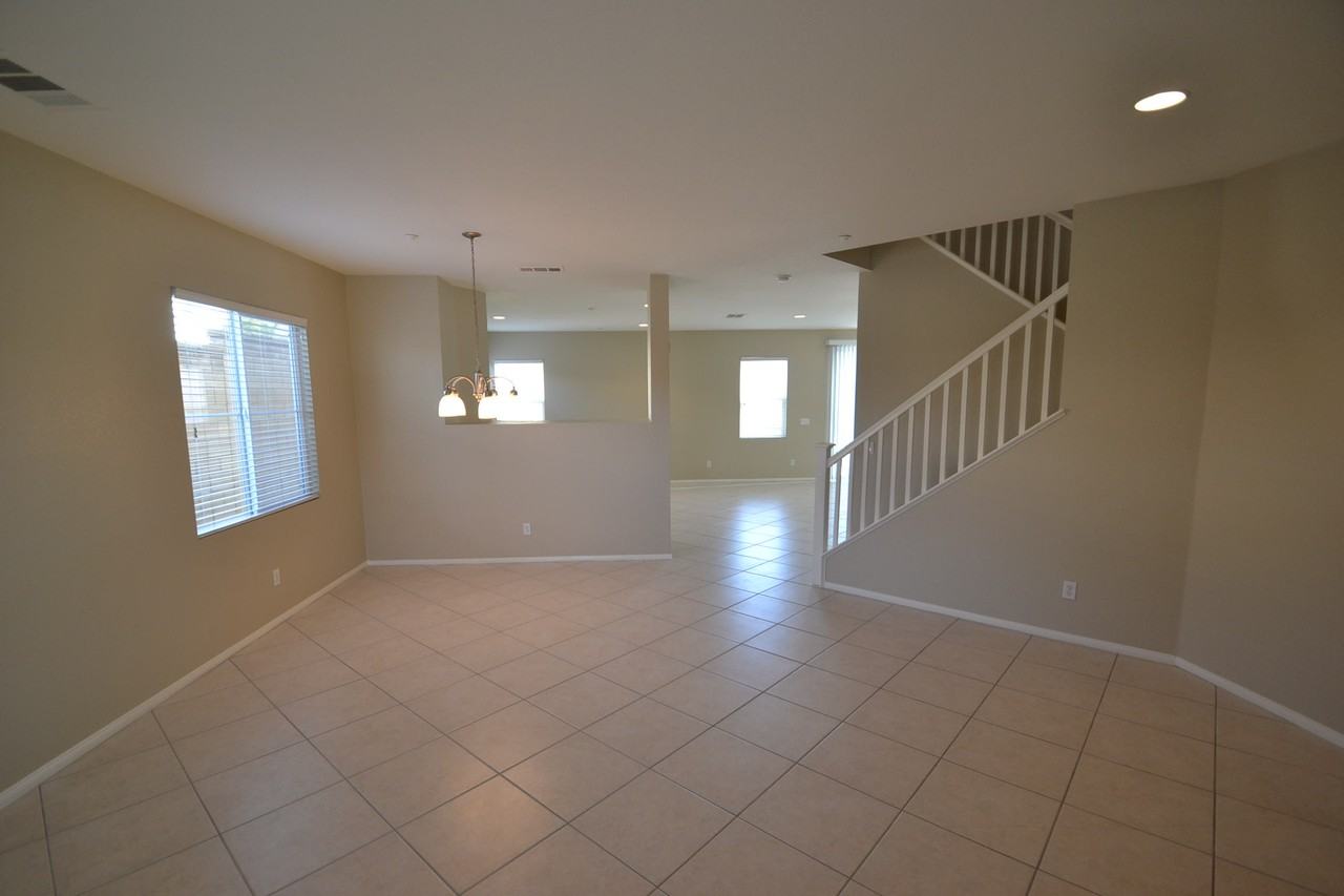 6137 Eaglemont Dr - Photo 2 of 9