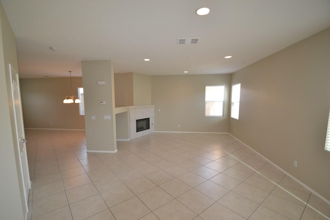 6137 Eaglemont Dr - Photo 3 of 9