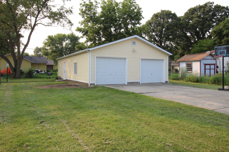 35 E Lincoln Ave - Photo 2 of 19