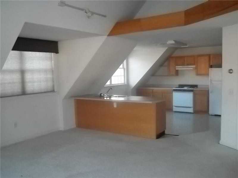 1 Idlewild - Photo 4 of 19