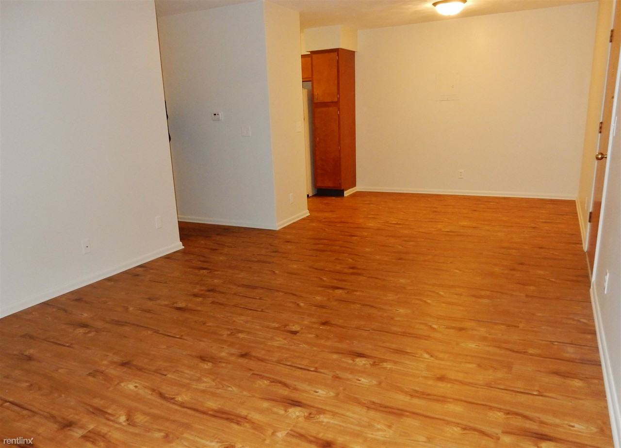 Elmhurst Apartments - Photo 2 of 10