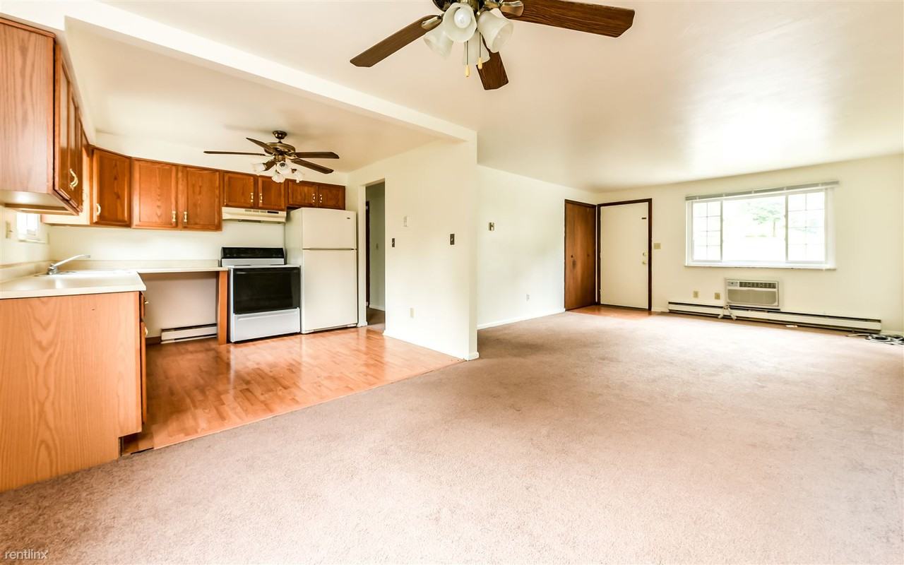 2044 Renton Rd - Photo 2 of 10