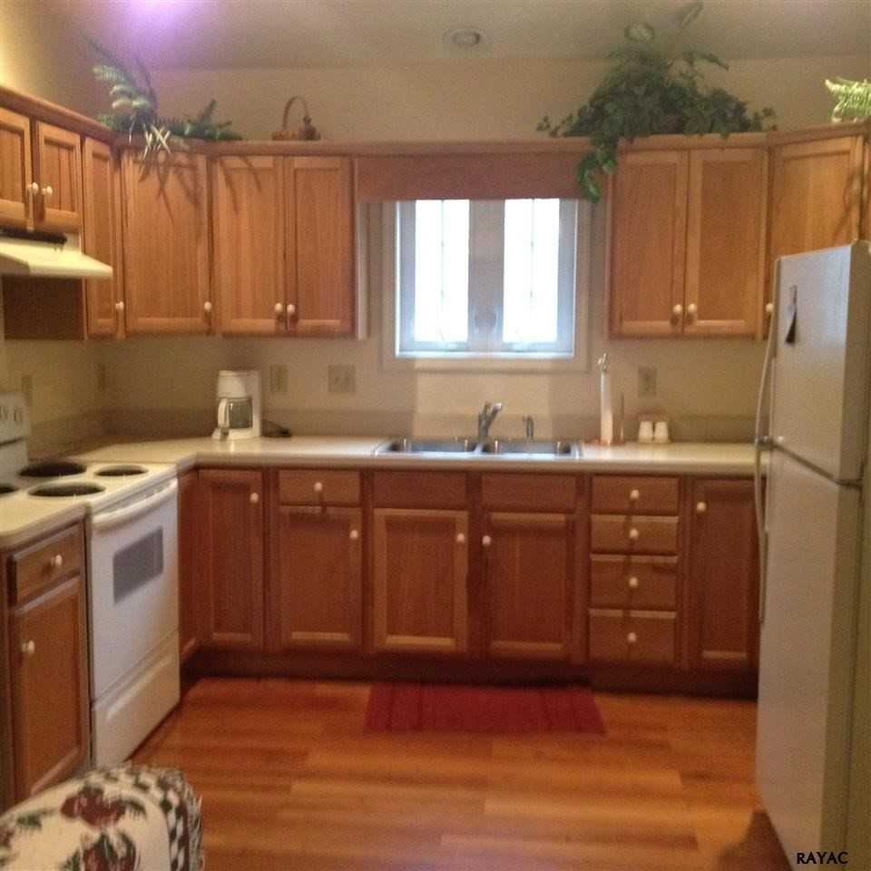 3385 Bullfrog Rd - Photo 2 of 11