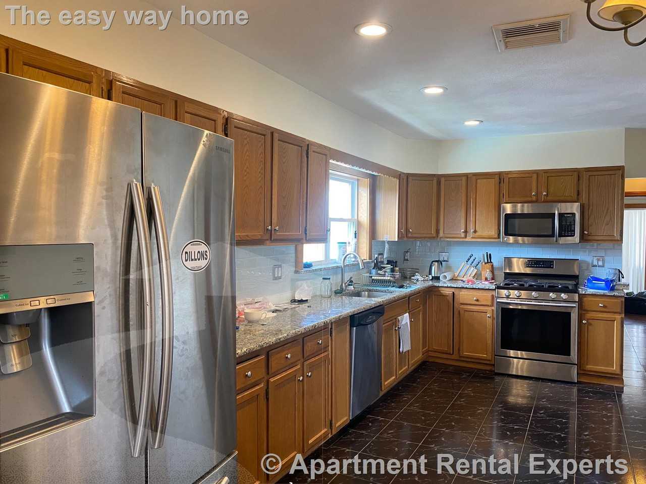 6 Meacham St #2 - Photo 2 of 13