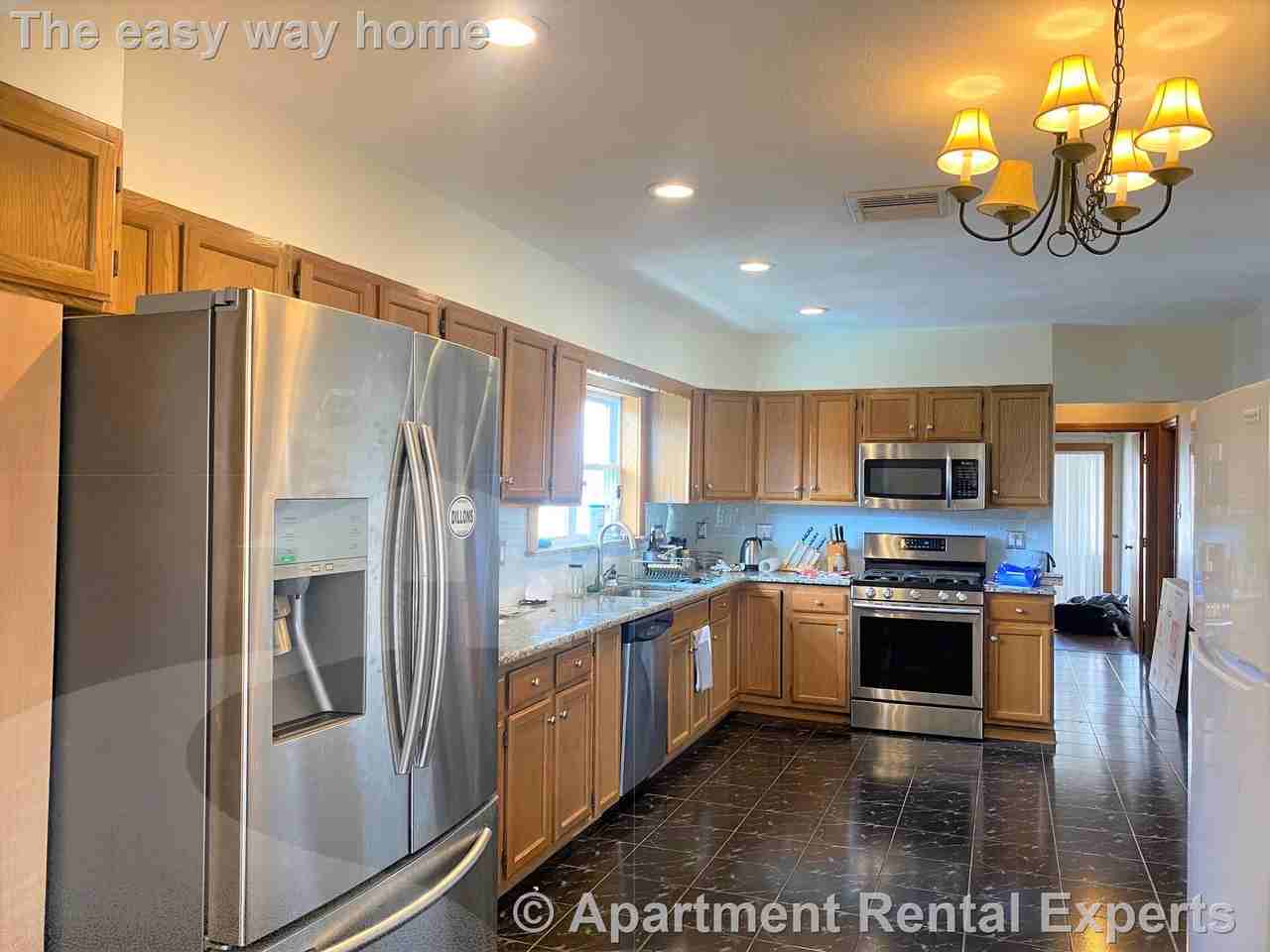 6 Meacham St #2 - Photo 3 of 13