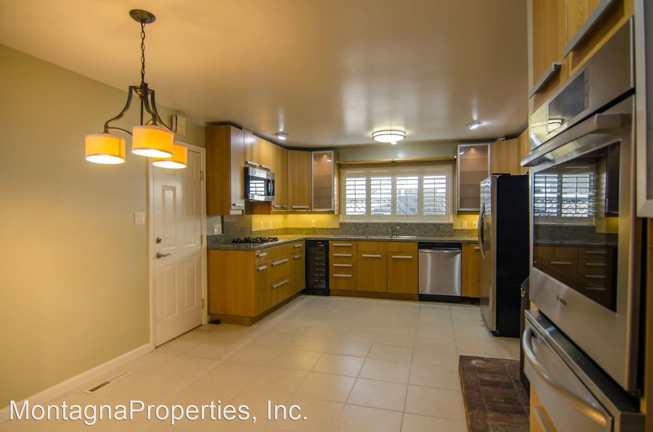 3356 Lindenoaks Dr - Photo 3 of 25