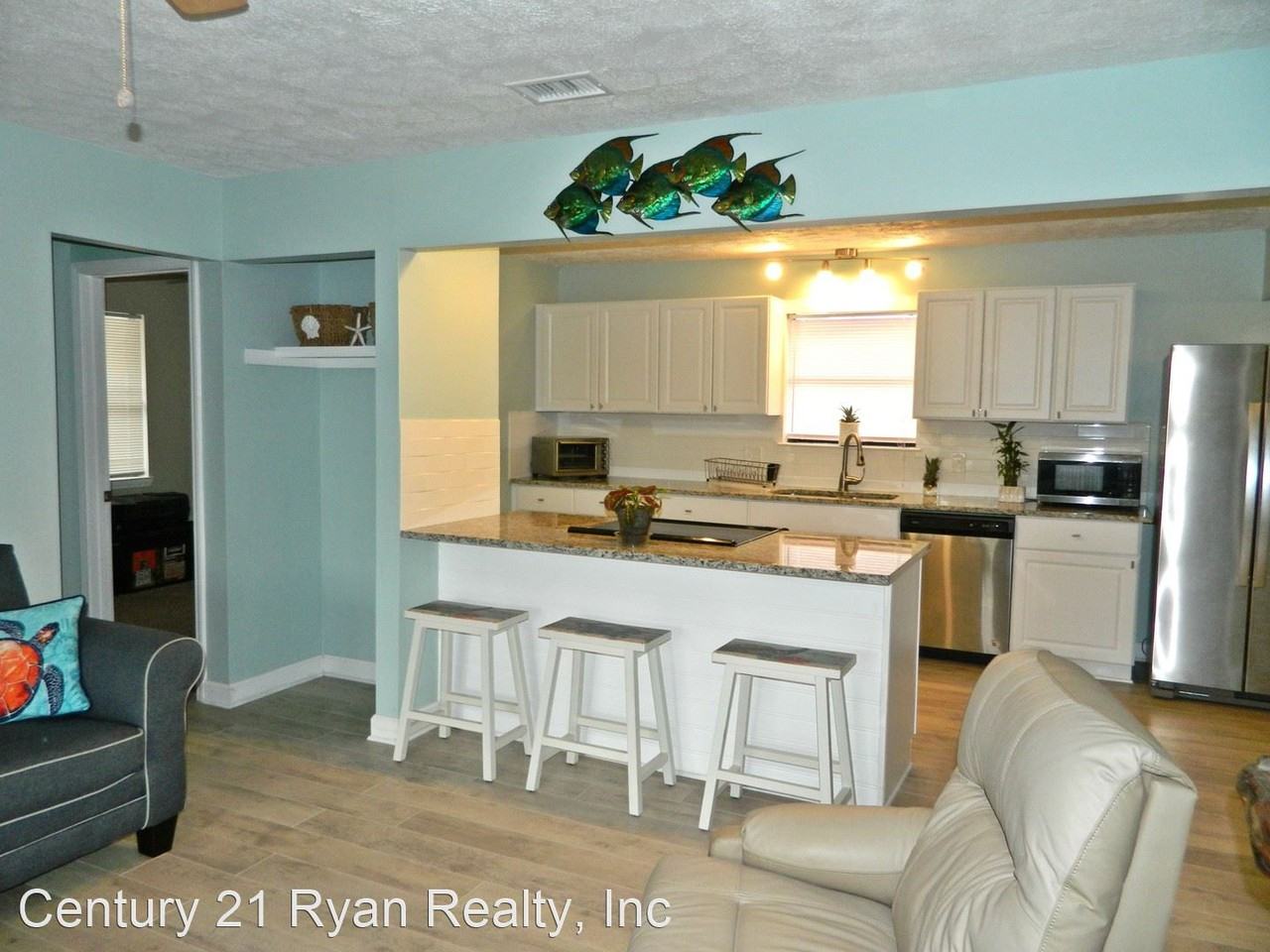 3942 Ocean View Dr - Photo 3 of 17