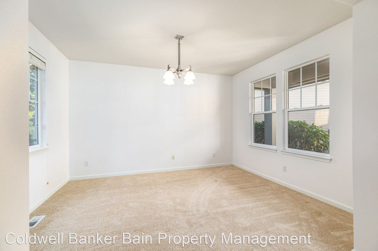 22520 Ne 100th Way - Photo 3 of 17