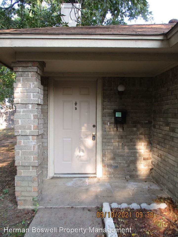 808 Austin St, Arlington, TX 76012, USA 2 unit Rentals Zumper