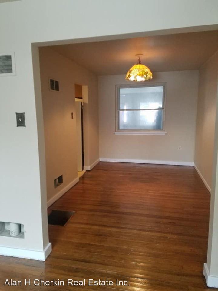 712 Stevens Ave - Photo 2 of 7