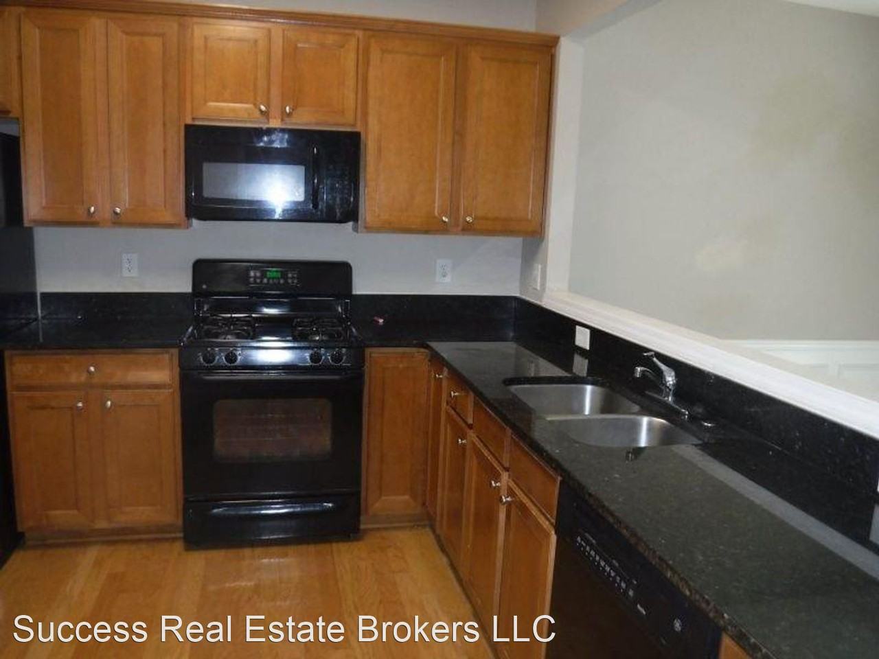 13325 Marrywood Ct - Photo 3 of 6
