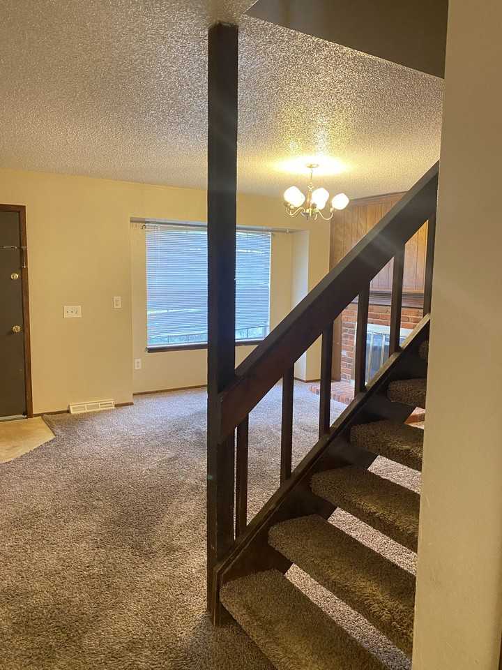 7076 S Knolls Way - Photo 3 of 13