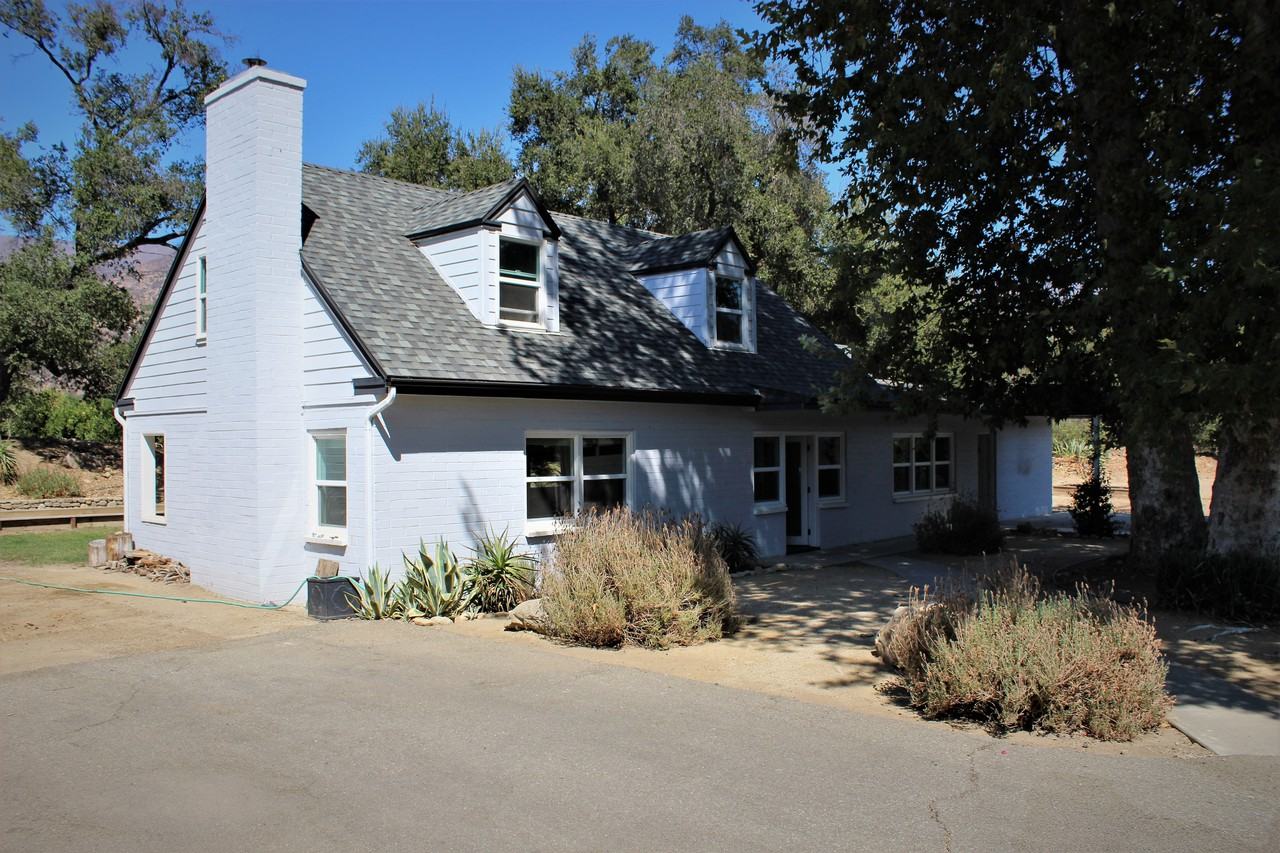956 Orange Rd - Photo 3 of 39