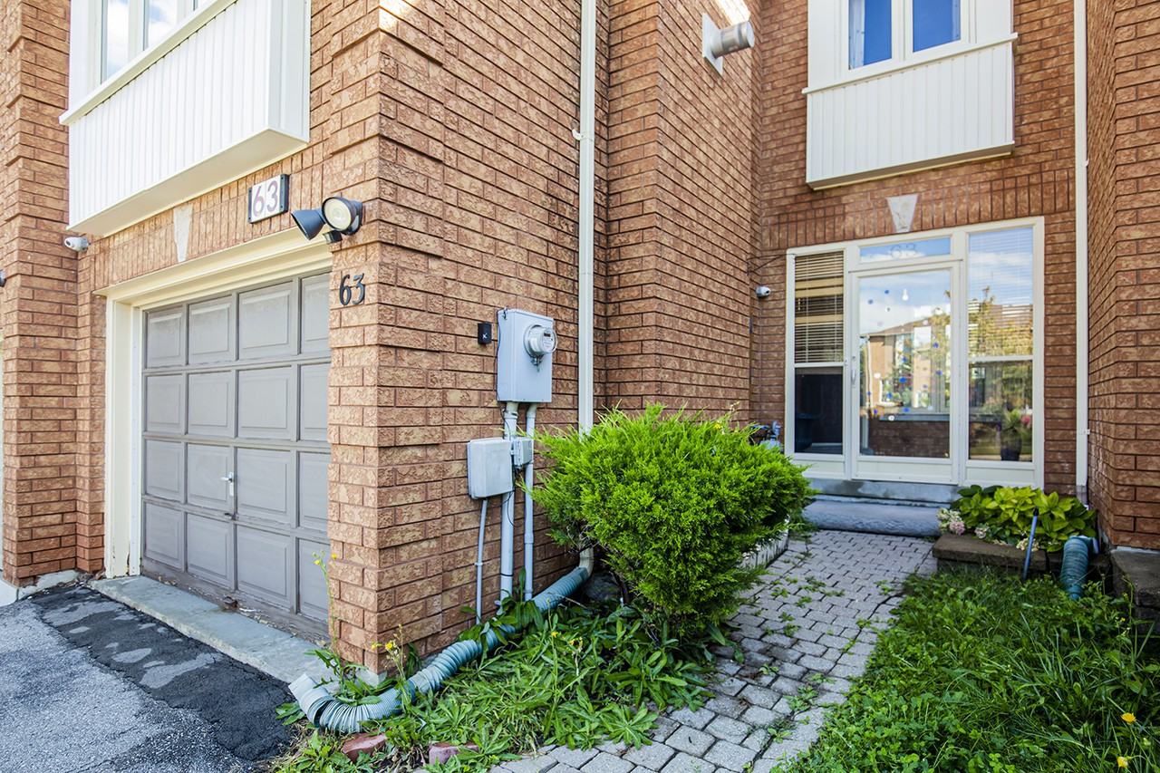 63 63 Bridlepath St - Photo 2 of 39