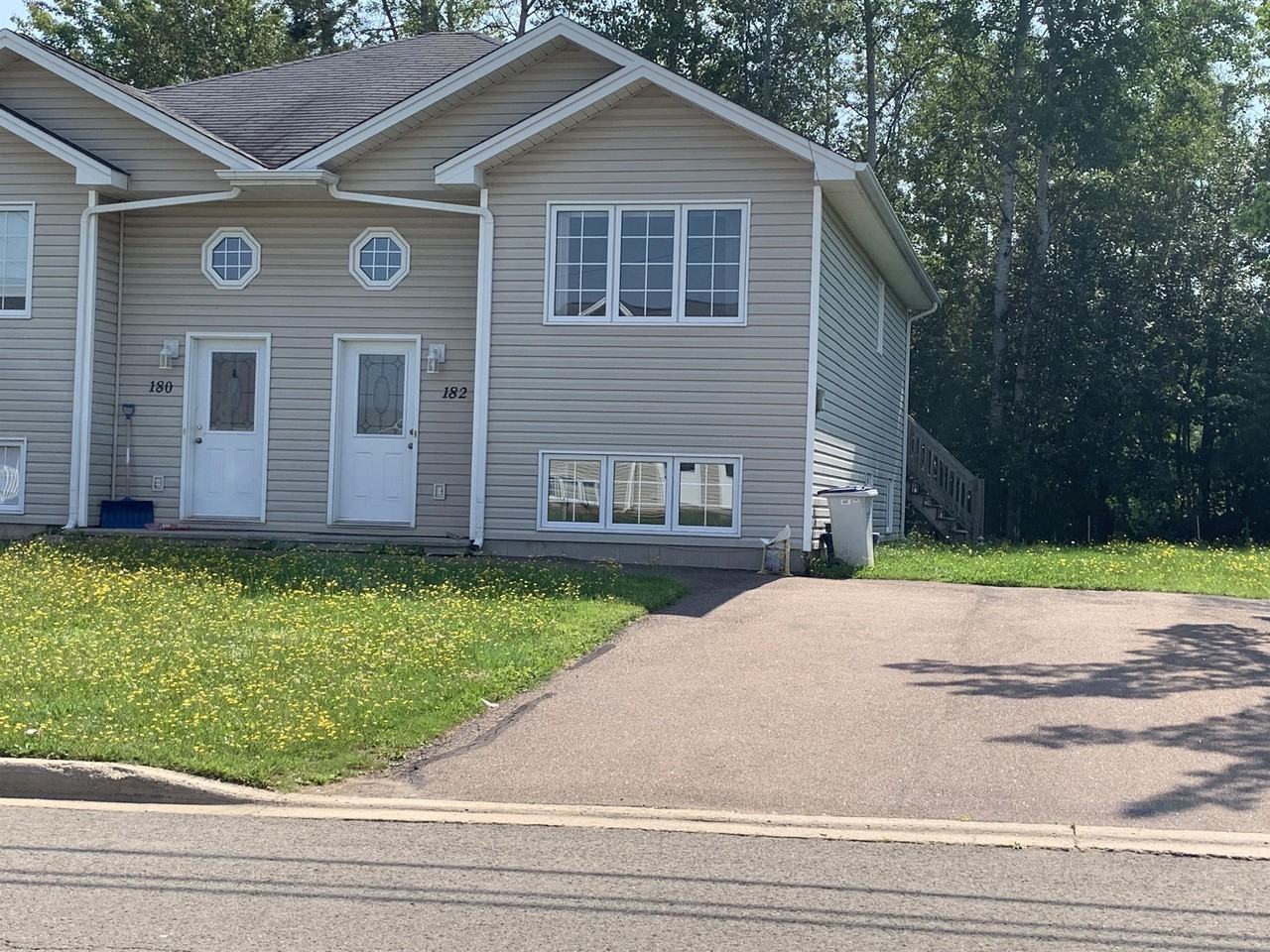 180 Lonsdale Dr 1 Moncton Nb E1g 5g3 3 Bedroom Apartment For Rent For 1 500 Month Zumper