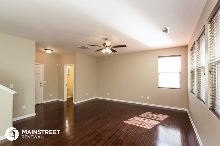 5697 Sable Way - Photo 2 of 15